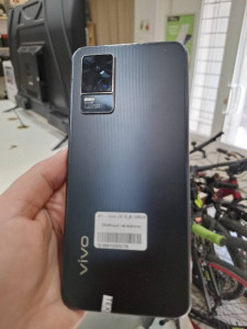 Мобільний телефон Vivo V21E 8/128GB