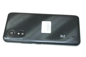Мобильный телефон ZTE Blade L220 1/32GB