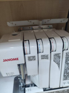 Оверлок Janome ML 785