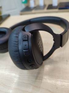 Bluetooth гарнітура JBL Tune 670NC