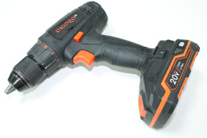 Шуруповерт акумуляторний Dnipro-M CD-200T BP-220