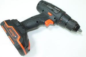 Шуруповерт акумуляторний Dnipro-M CD-200T BP-220