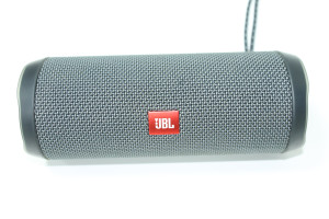 Портативная акустика JBL Flip Essential 2