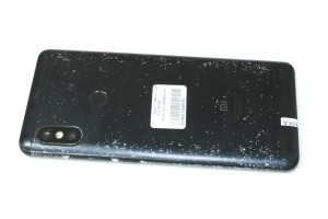 Мобільний телефон Xiaomi Redmi Note 5 3/32GB