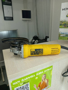 Болгарка DeWalt DWE4115-KS