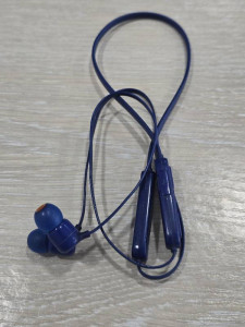 Bluetooth гарнитура JBL TUNE110BT