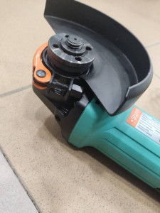 Болгарка Sturm AG9012TE