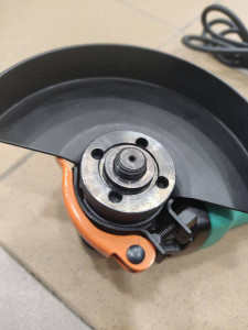 Болгарка Sturm AG9012TE