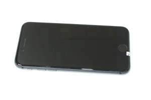 Мобільний телефон iPhone 8 64Gb