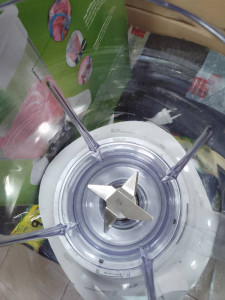 Блендер PHILIPS HR2041/00/AI