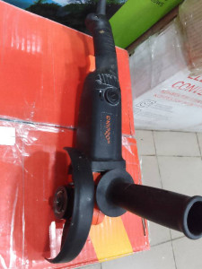 Болгарка Dnipro M GL-125S