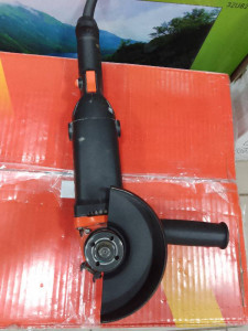 Болгарка Dnipro M GL-125S