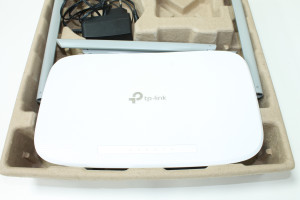 Wi Fi роутер TP-Link EC220-G5