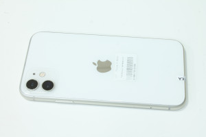 Мобільний телефон iPhone 11 64GB