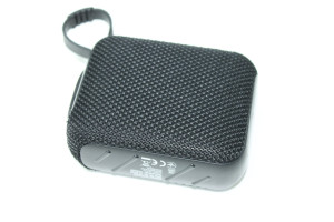 Портативна акустика TITANUM SPK096BT