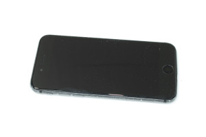 Мобильный телефон iPhone 8 64Gb