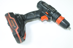 Шуруповерт акумуляторний Dnipro-M CD-218Q BP-220 FC-223