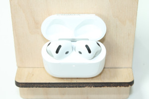 Bluetooth гарнитура Apple AirPods 4 А3058 (A3053, A3050)