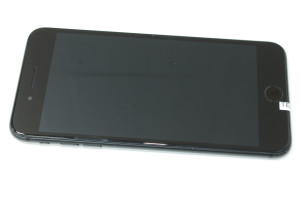 Мобильный телефон iPhone 7 Plus 32Gb