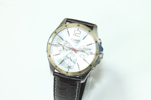 Кварцевий годинник Casio MTP-1374