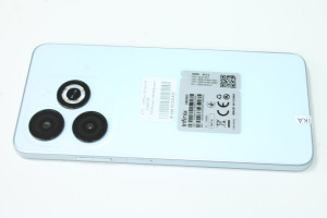 Мобільний телефон Infinix Smart 8 2/64GB