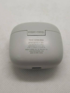 Bluetooth гарнітура Fresh in Rebel 3ATW1201BL