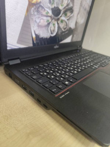 Ноутбук Fujitsu H7510