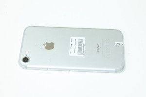 Мобильный телефон iPhone 7 32Gb не обновлять/не сбрасывать