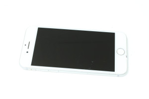 Мобильный телефон iPhone 7 32Gb не обновлять/не сбрасывать