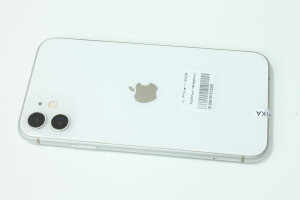 Мобільний телефон iPhone 11 64GB